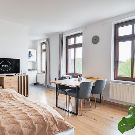 Prime - 2 Zimmer Wohnung Direkt Am Fluss Lipsia Esterno foto